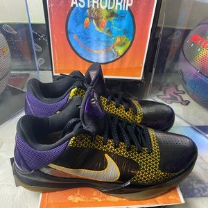 Nike Zoom Kobe 5 Pop Playoff Carpe Diem 
